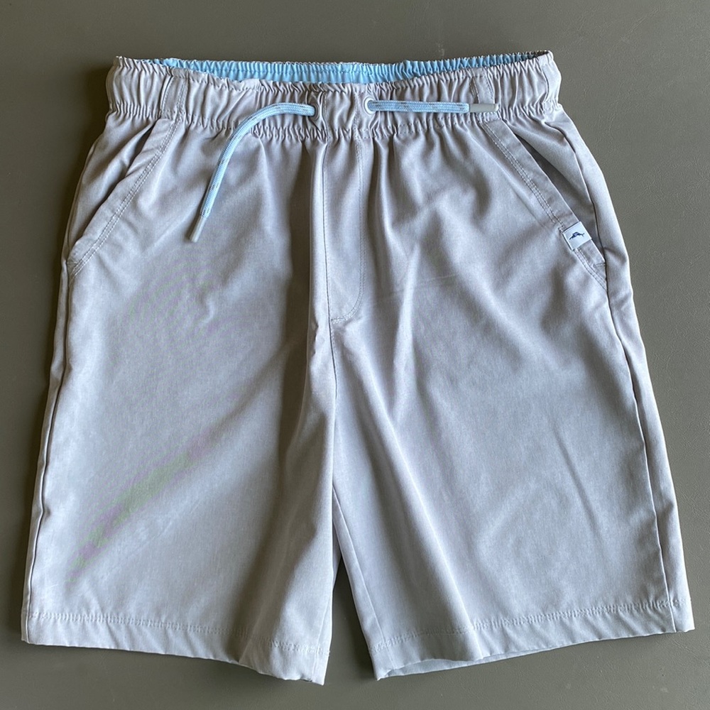 Boys Tommy Bahama light grey shorts (10/12)
